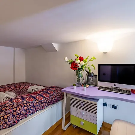 Apartment Ella's Naples